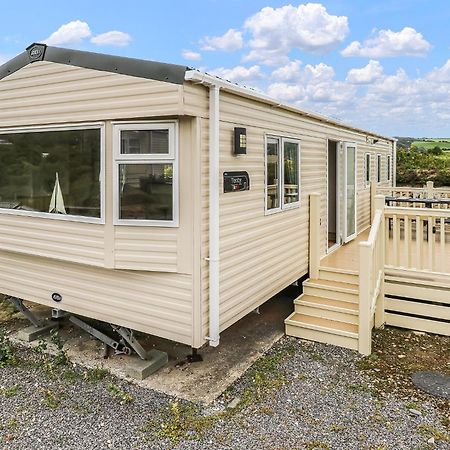 Hotel Waters Edge Leisure Park Cardigan Exterior foto
