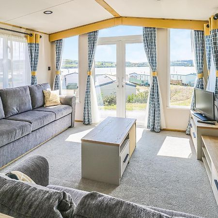 Hotel Waters Edge Leisure Park Cardigan Exterior foto