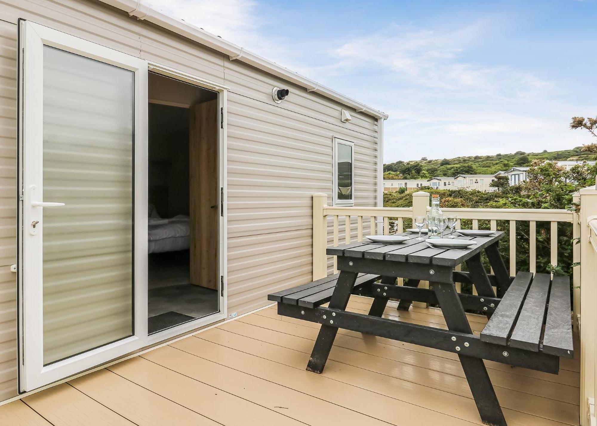 Hotel Waters Edge Leisure Park Cardigan Exterior foto