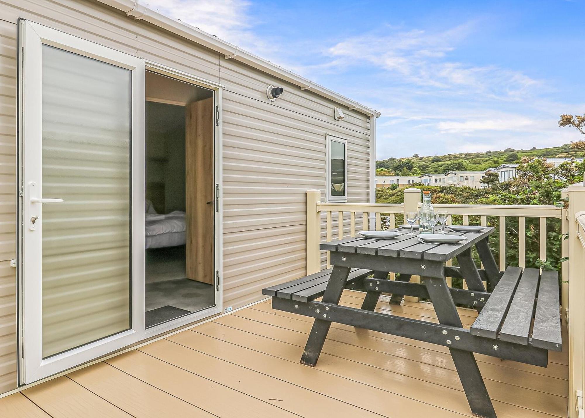 Hotel Waters Edge Leisure Park Cardigan Exterior foto